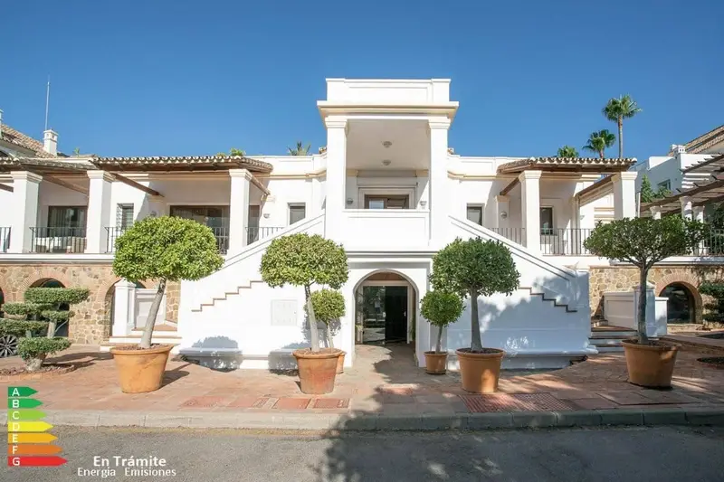 Casa en Alquiler en Marbella 3 Dormitorios 3 Baños Piscina Garaje Jardin