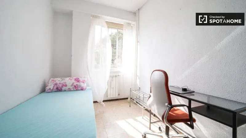 Apartamento en Alquiler Madrid 3 Dormitorios 1 Ba
no