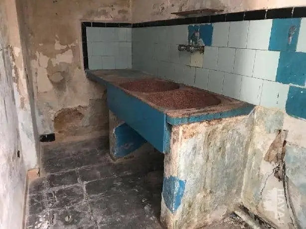 Piso en venta en Navarres Valencia con jardin y patio