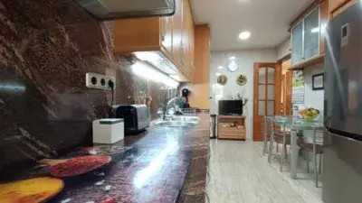 Casa en Venta Artesa de Lleida 183m2 4 Dormitorios Garaje Amplio