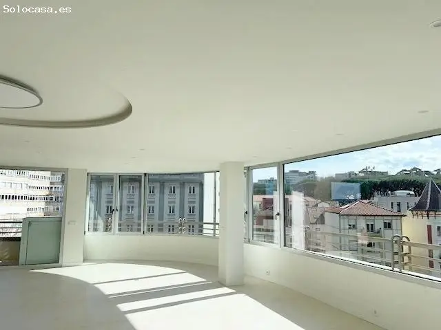 Moderno Piso en El Sardinero con Vistas Panorámicas