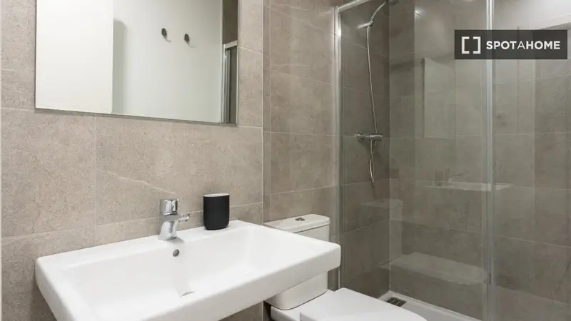Coliving Malaga: Habitacion Privada con Baño