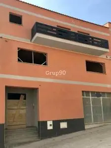 Casa Adosada en Rosselló: 3 Plantas Personalizable Financiación 100
