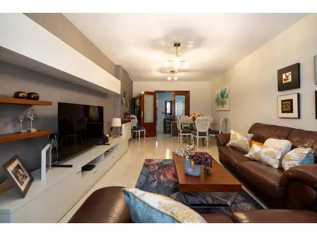 Amplio Piso Centro Orihuela 4 Habitaciones 2 Baños Terraza