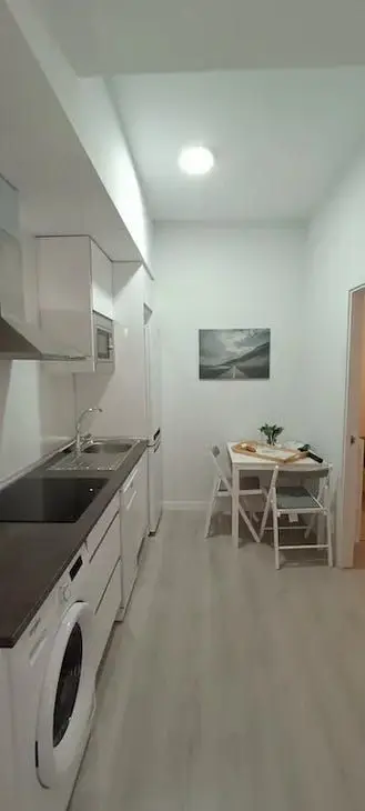 Apartamento en Alquiler Madrid 2 dormitorios 1 ba


jo