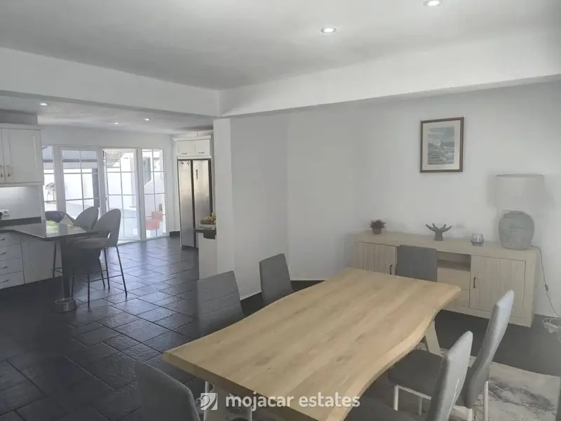 Villa en Vera con Piscina  3 Dormitorios 4 Baños Gran Jardin