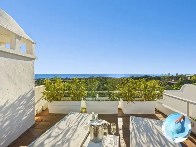 Adosado 2 Dormitorios Lujo Marbella Piscina Jardin Cerca Golf