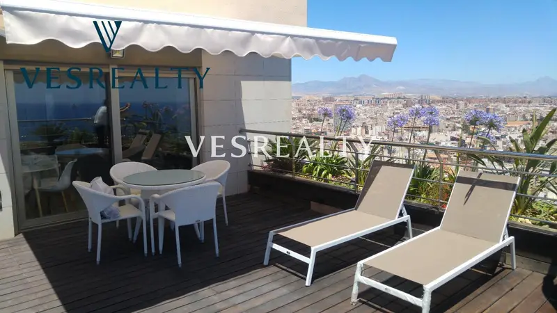 Venta Ático de Lujo en Alicante Centro REF23033
