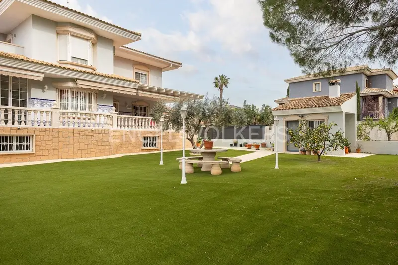 Chalet en Venta El Molinet Riba roja de Turia