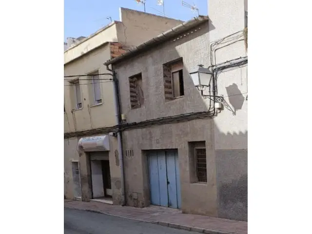 Casa Adosada en Monóvar para Reformar