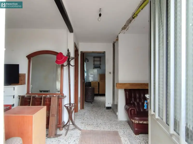 Casa con Jardin en Brion para Rehabilitar