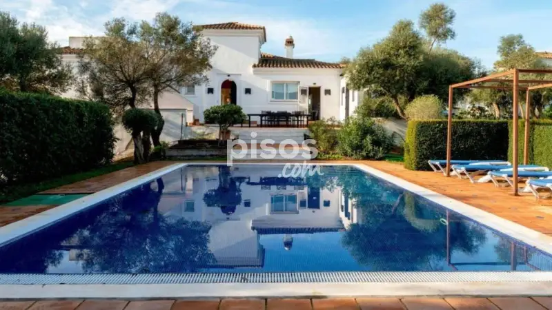 Villa de Lujo en Venta cerca de Benalup