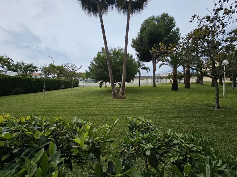 Piso en Venta en Playa Gandía con Vistas al Puerto