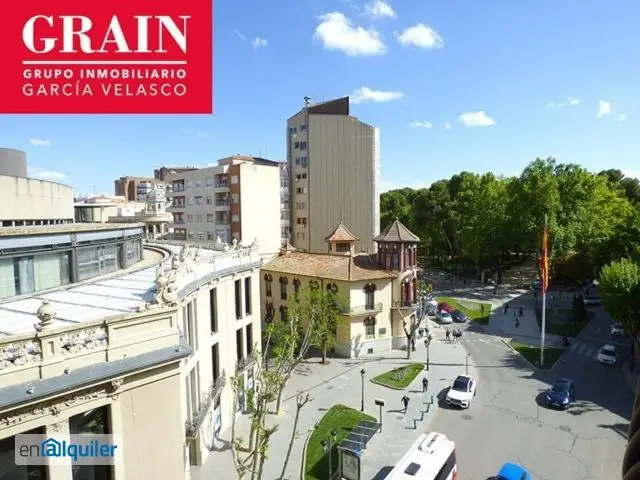 Alquiler Piso Amueblado Terraza Centro Carretas