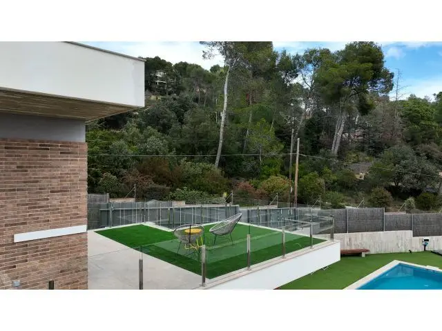 Casa Moderna en Venta Can Prat 320m2 800m2 Parcela
