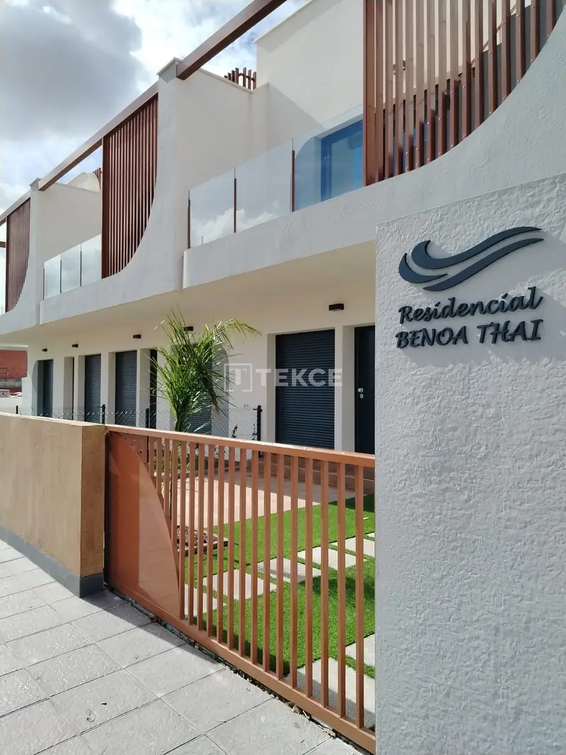 Pisos con influencia del diseño tailandés en Pilar de la Horadada