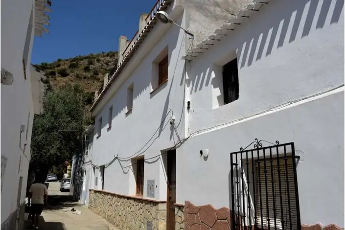 Casa Rural 4 Dormitorios Periana: Dos Viviendas Independientes
