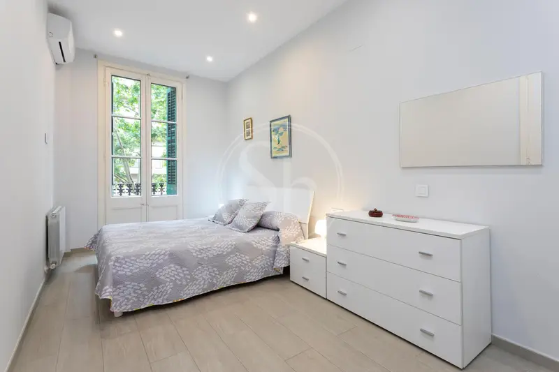 Apartamento en Alquiler Barcelona Eixample 3 Habitaciones Amueblado