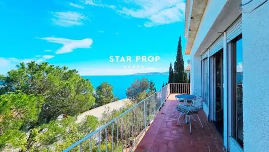 Casa en Llançà con Vistas al Mar - 3 Habitaciones - Jardín - Cerca de la Playa