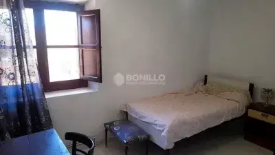 Chalet en alquiler 5 dormitorios 2 baños Cuencas Mineras