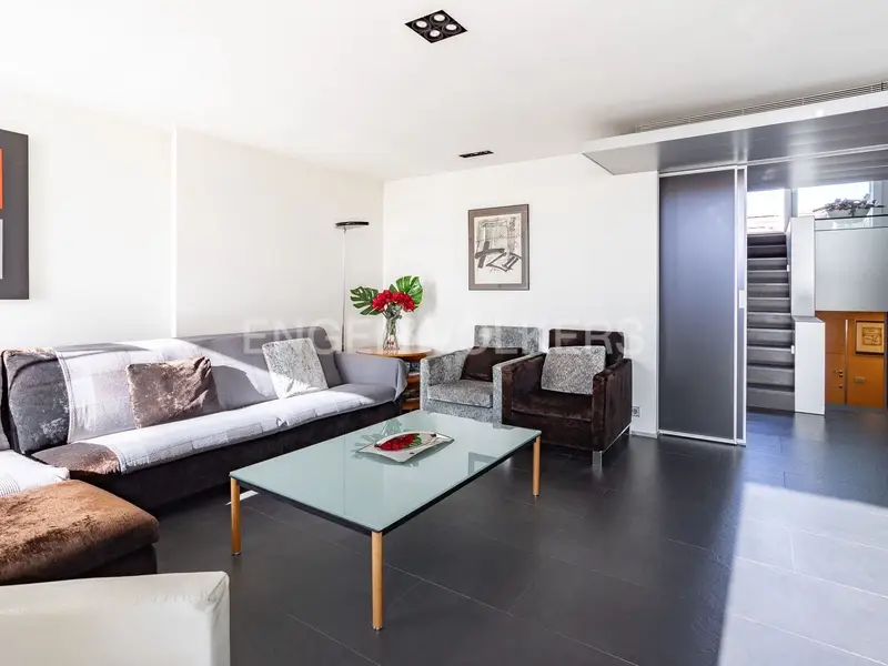 Atico en venta en Barcelona: 190m2, 2 dormitorios, terraza 60m2