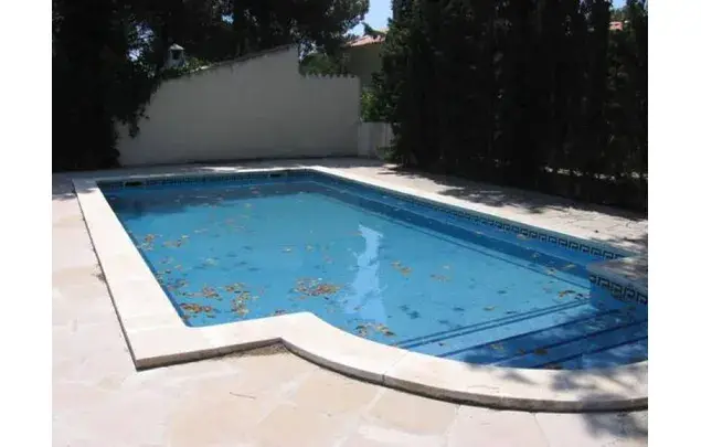 Casa en Les Tres Cales con Piscina Ideal para Familias