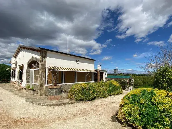 Finca Rústica Amposta con Piscina 4 Habitaciones Ideal Familias