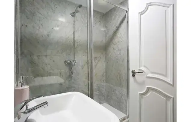 Apartamento 8 Dormitorios Madrid cerca Estadio Vicente Calderon