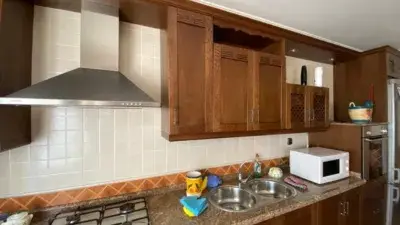 Cortijo con 3 Dormitorios y Terreno en Venta