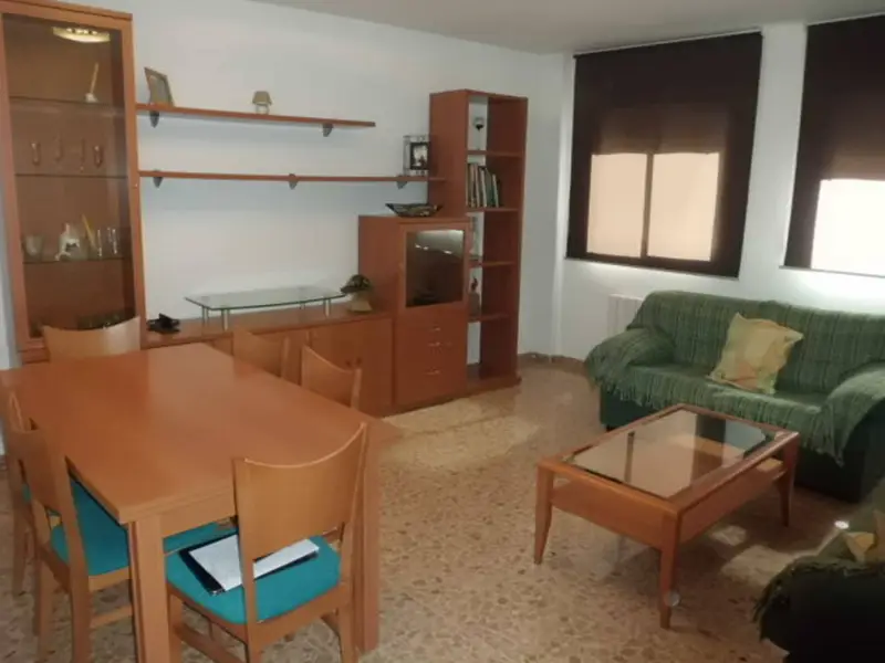 Venta Piso con Trastero en Almansa 3 habitaciones 2 baños