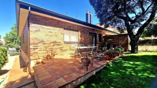 Chalet Pareado en Los Angeles de San Rafael
