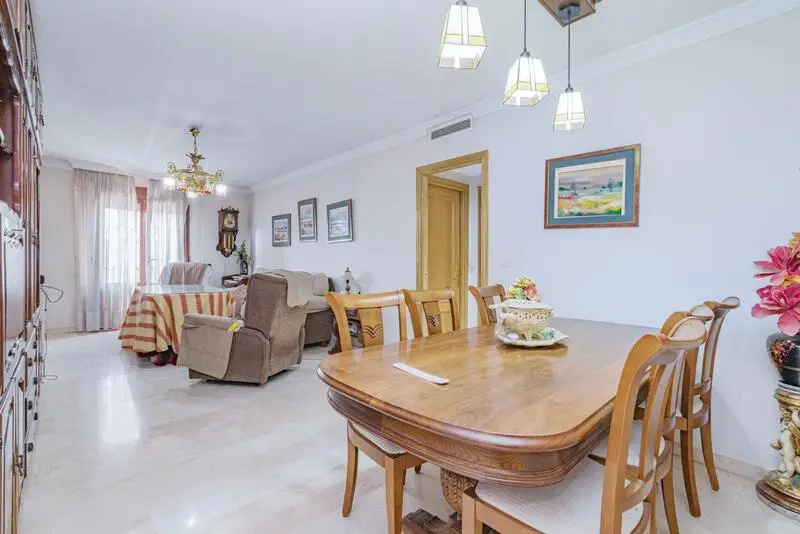 Apartamento 3 Dormitorios La Zubia Gran Oportunidad
