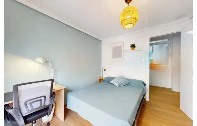 Habitaci	ón 110m	² Elche Alquiler Media Temporada
