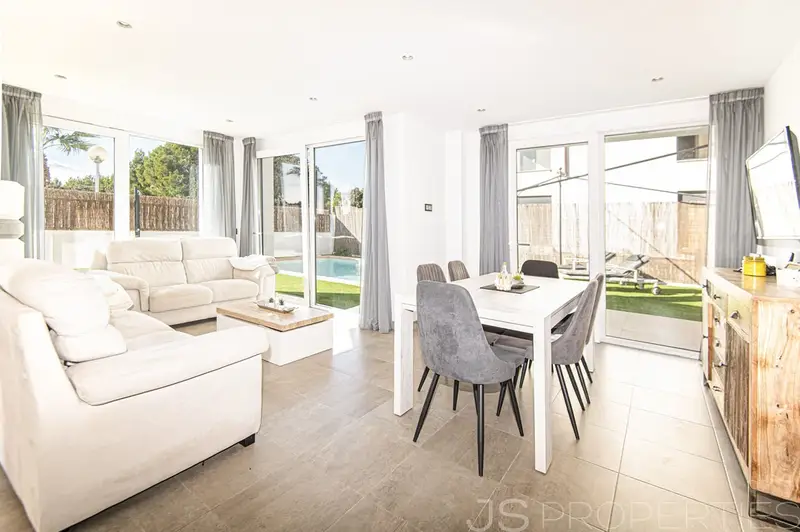 Chalet con Piscina en Ca n Picafort Mallorca