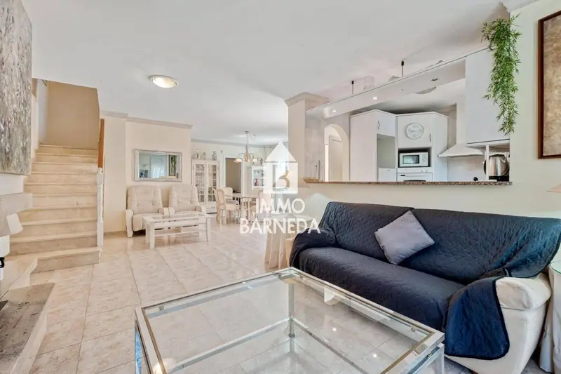Chalet en Empuriabrava con Piscina y Barbacoa