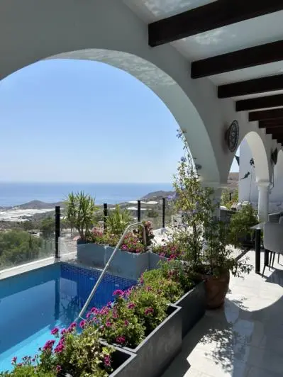 4 Bed Villa / Detached for sale