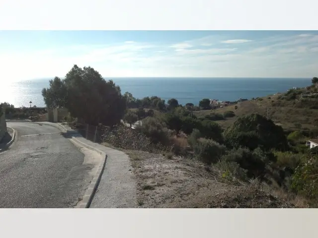 Terreno en Venta La Capellan	
ia Costa del Sol: Vistas al Mar