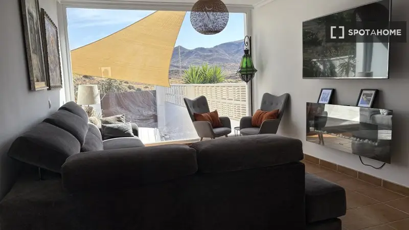 Apartamento 3 Dormitorios en N	jar Almer	
ia