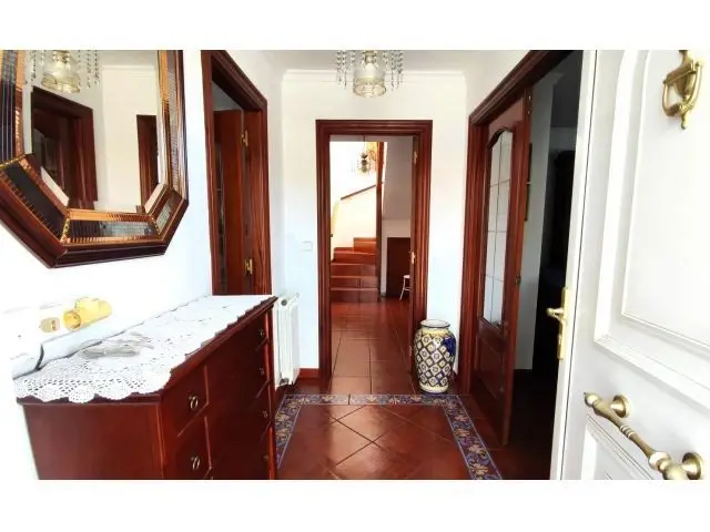 Chalet Independiente en Liano con Jardin y Garaje
