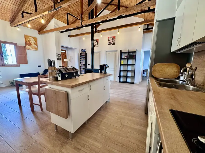 Venta Casa Luminosa Molino Valdepe	ñas 3 Dormitorios 2 Ba	nos Garaje