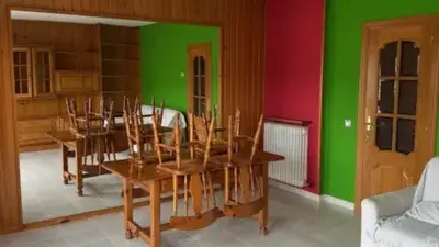Casa en Alquiler Sallent 4 Dormitorios Jardin Garaje