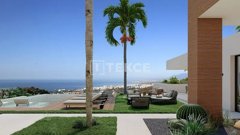 Villa Duplex Vistas Panoramicas al Mar Marbella