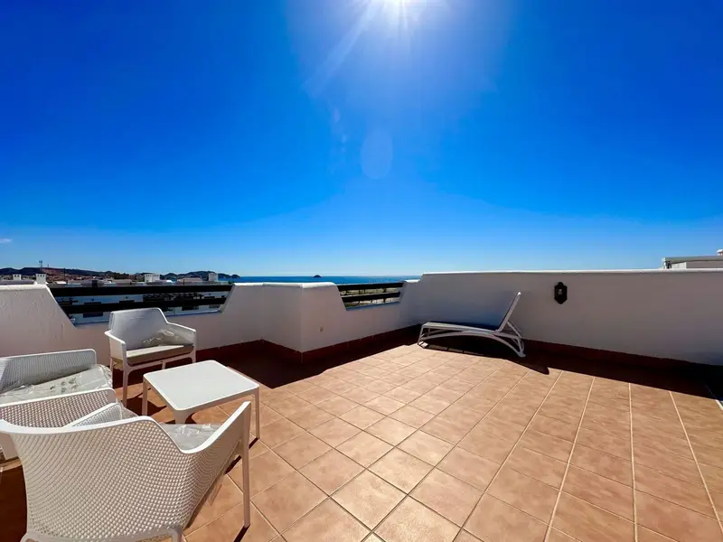 Atico de Lujo en Mar de Pulpi con Jacuzzi y Vistas Espectaculares