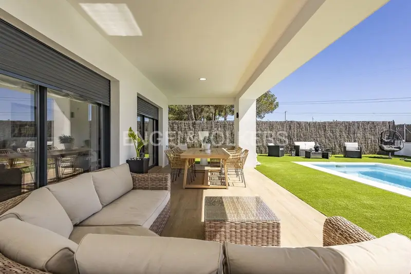 Chalet en Venta Canyelles Barcelona Piscina Gimnasio
