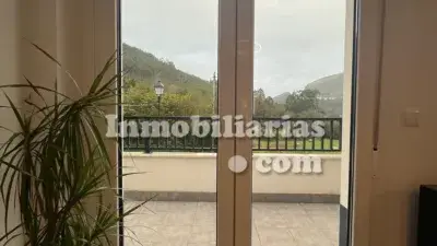 Chalet pareado en venta en Calle Mioño