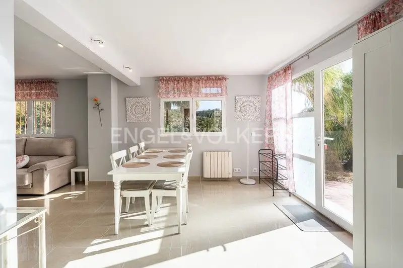Chalet en Venta Gandia Valencia Reformado con Piscina