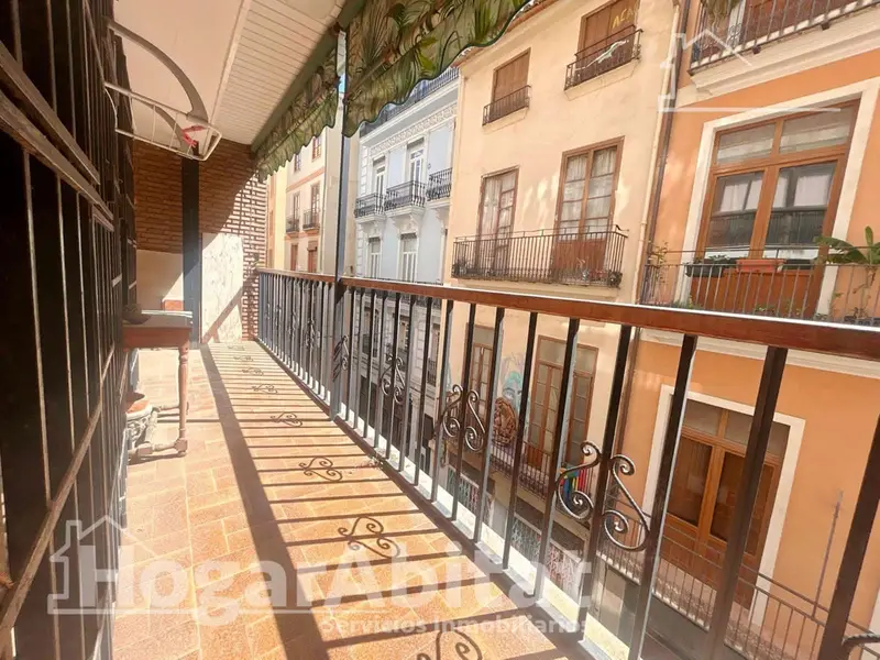 Piso en venta en Ciutat Vella Valencia cuatro dormitorios