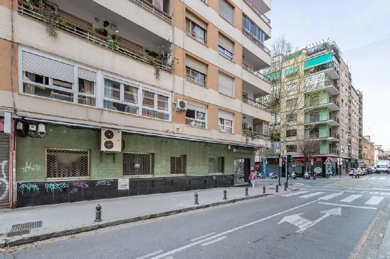 Venta Local Comercial Gran Vía Constitucion Granada