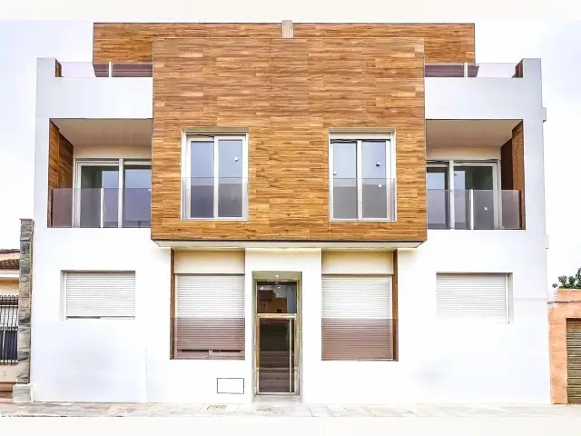 Piso de 3 Dormitorios en venta Pueblo, España