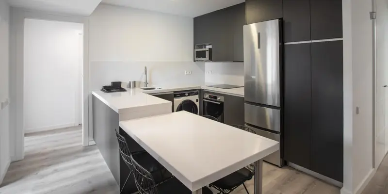 Habitacion Doble Coliving Ramblas Gimnasio Terraza Coworking